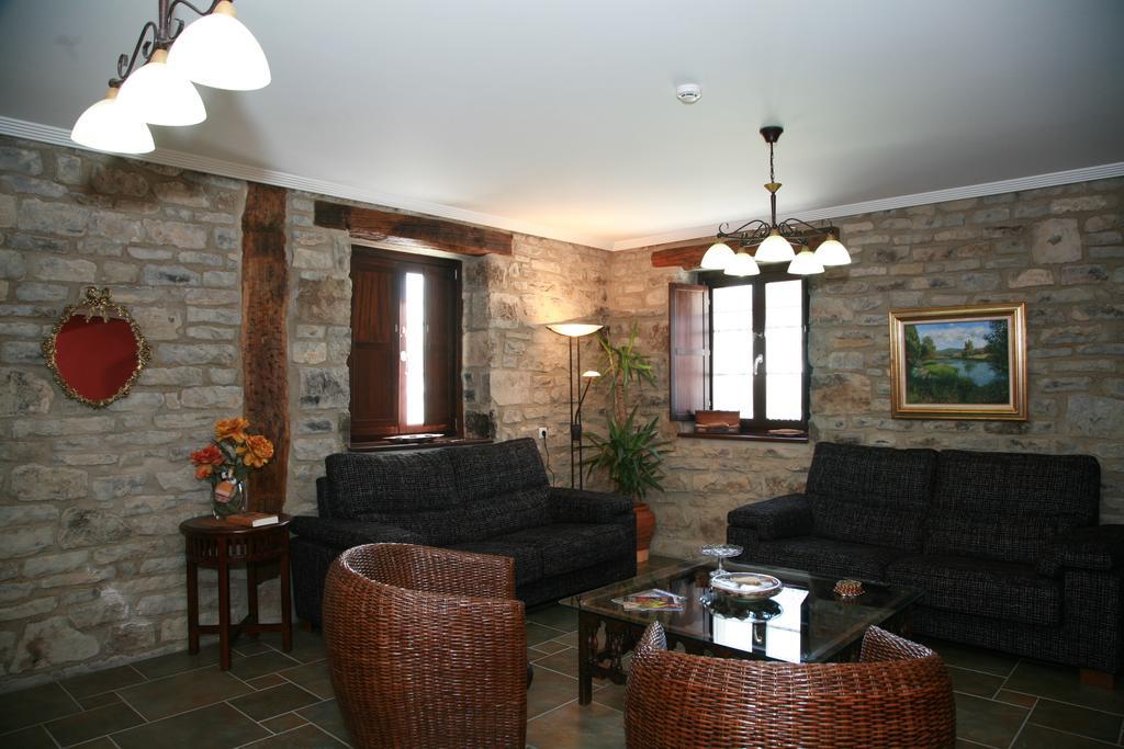 Agroturismo La Casa Vieja Maturana Extérieur photo